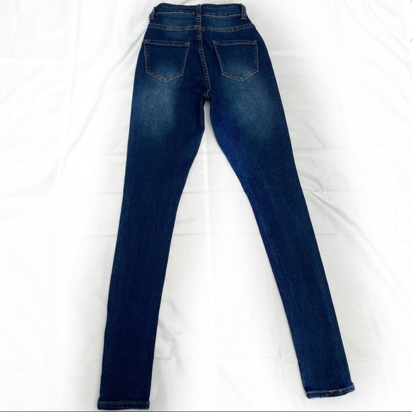FASHION NOVA JEANS - Picture 2 of 5